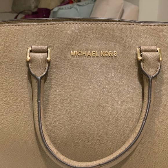 Michael KORS Selma Taupe Bag - Picture 2 of 4